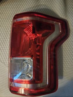 2015 to 2017 Oem Right Side Tail Light