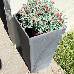 2 planters  for sale