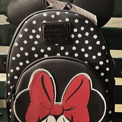 Disneyland Themeparks Loungefly Backpack Minnie w/ Long Eyelashes $100 NWT