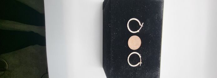 14K White Gold Hoop Earrings 