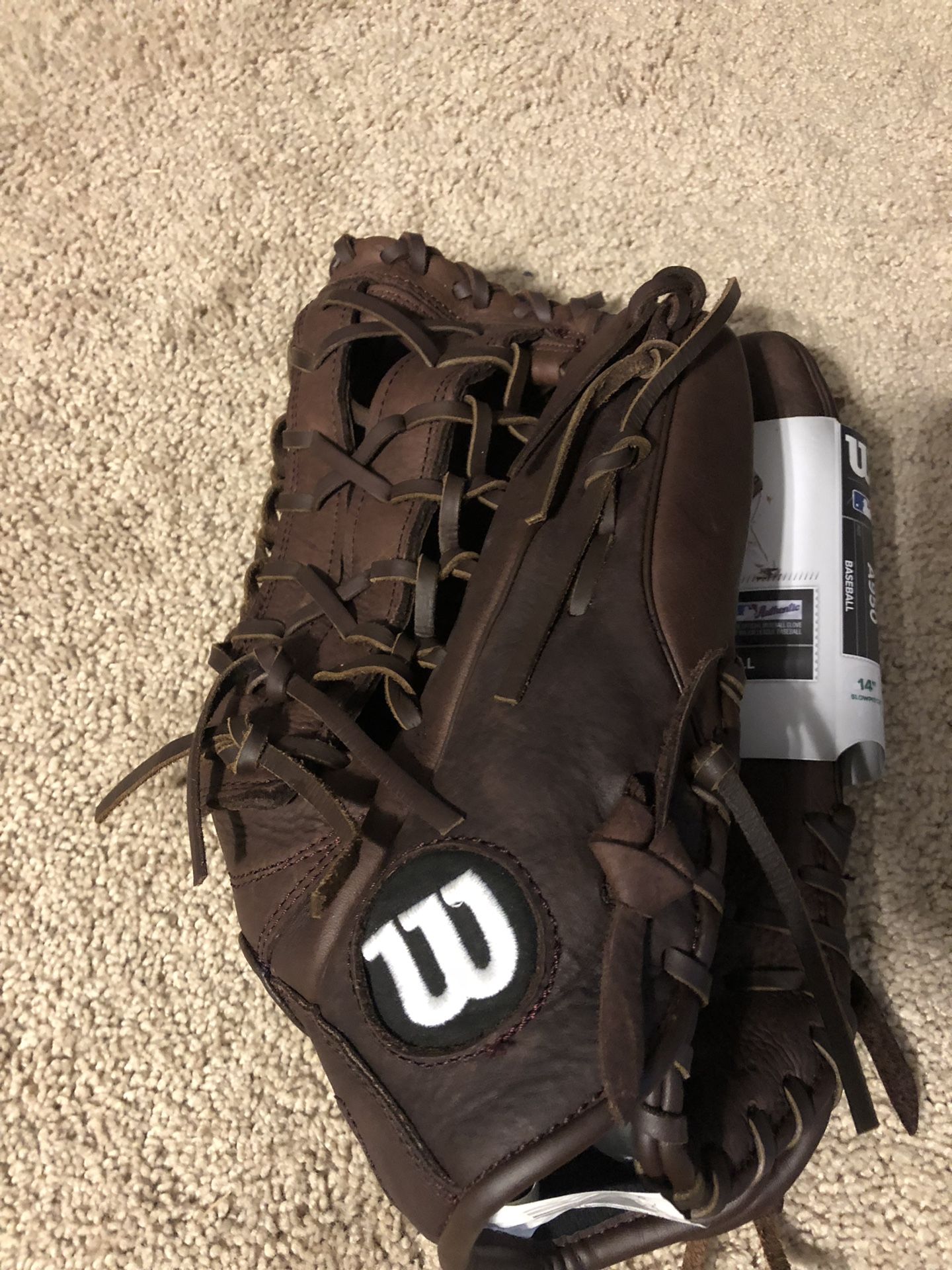 Wilson 14'' A950 Series Slow Pitch Glove