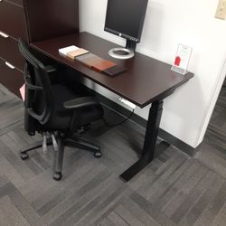 $100 Off - New Sit-Stand Desk 