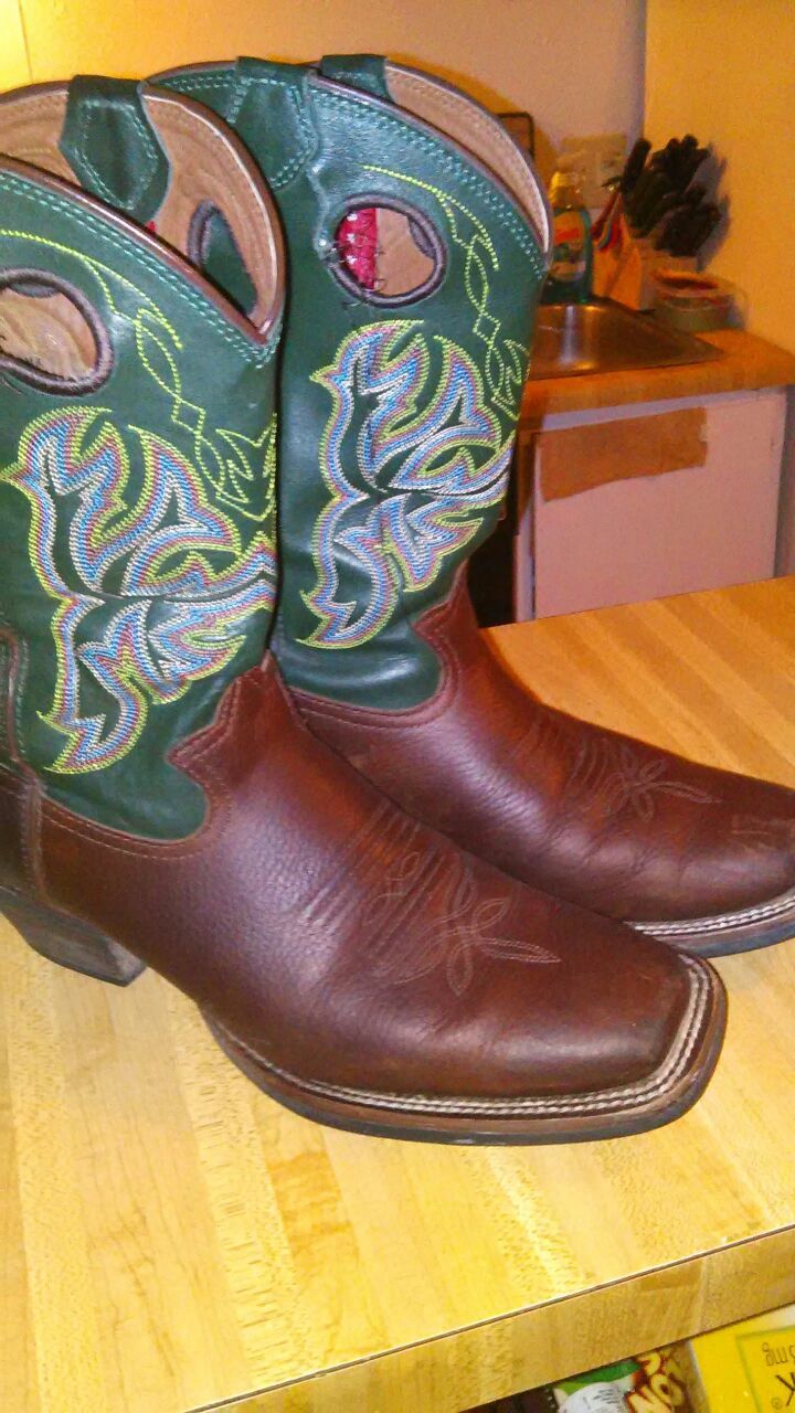 Tony lomas boots 9D make an offer!