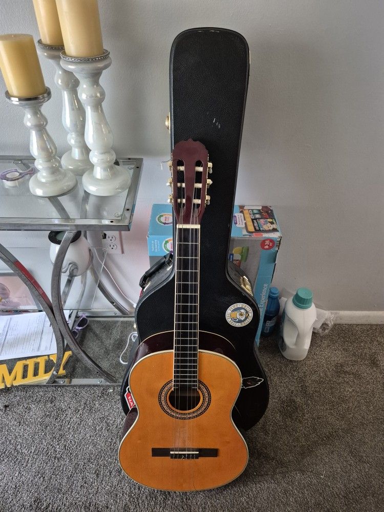 Acustic Guitar