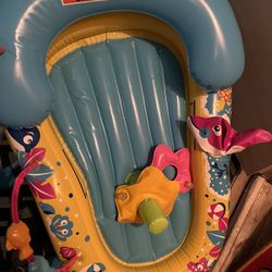 MOVING IN 2 DAYS MUST GO! Baby Pool $5