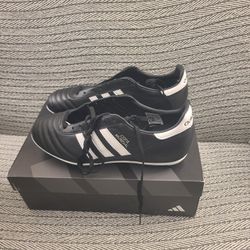 adidas Men's Copa Mundial Soccer Cleats 10 US