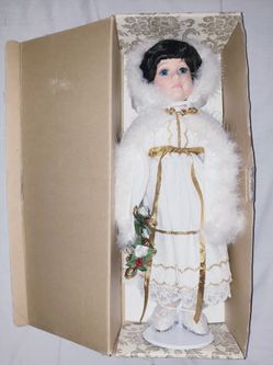 New Porcelain Doll Winter Princess Doll Vintage NIB 019