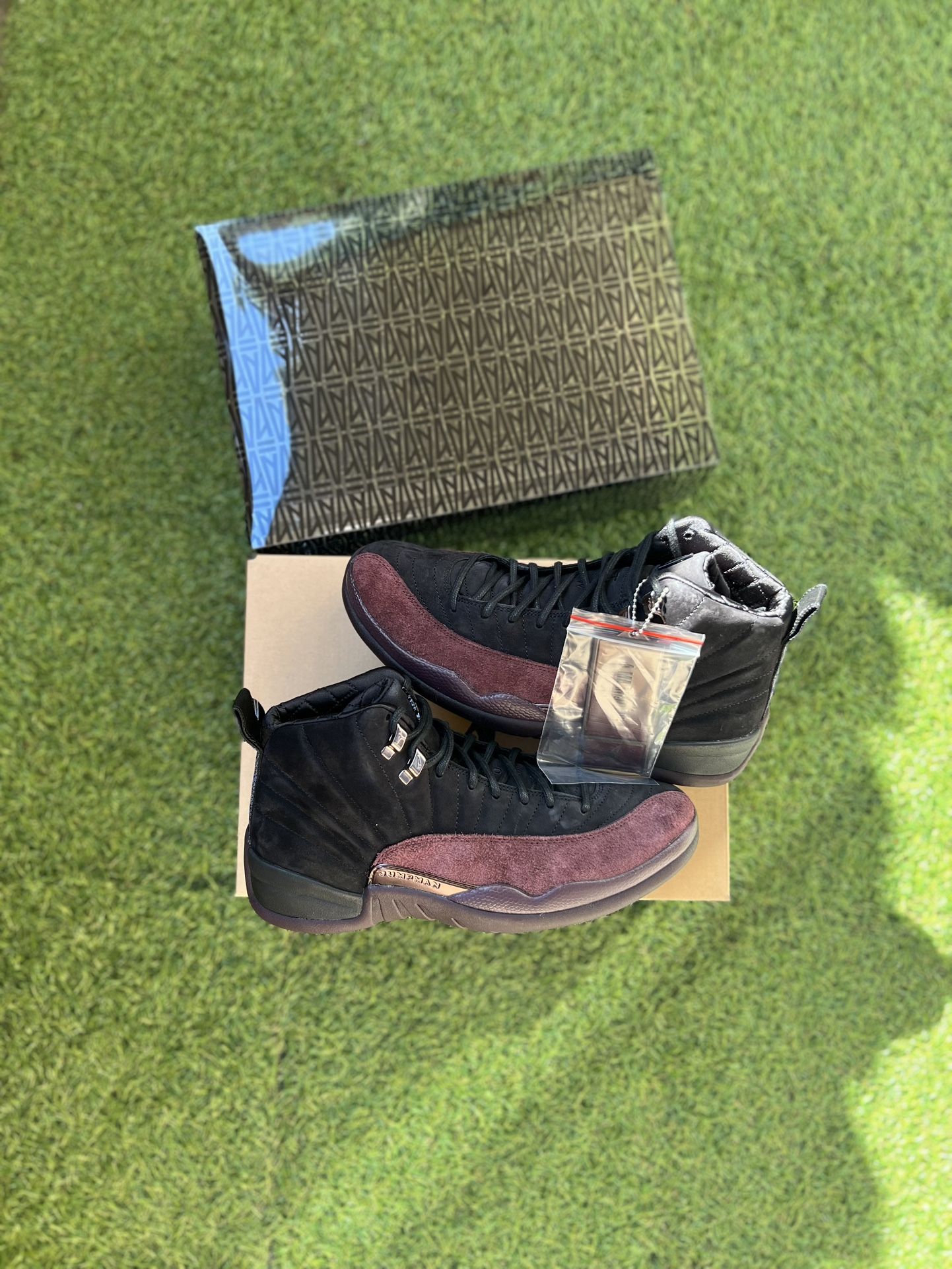 Jordan A Ma Maniere Black 12s