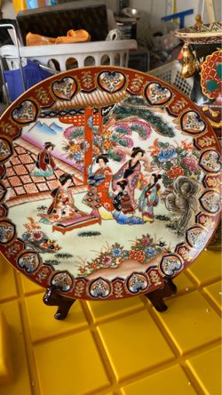 Decorative plat