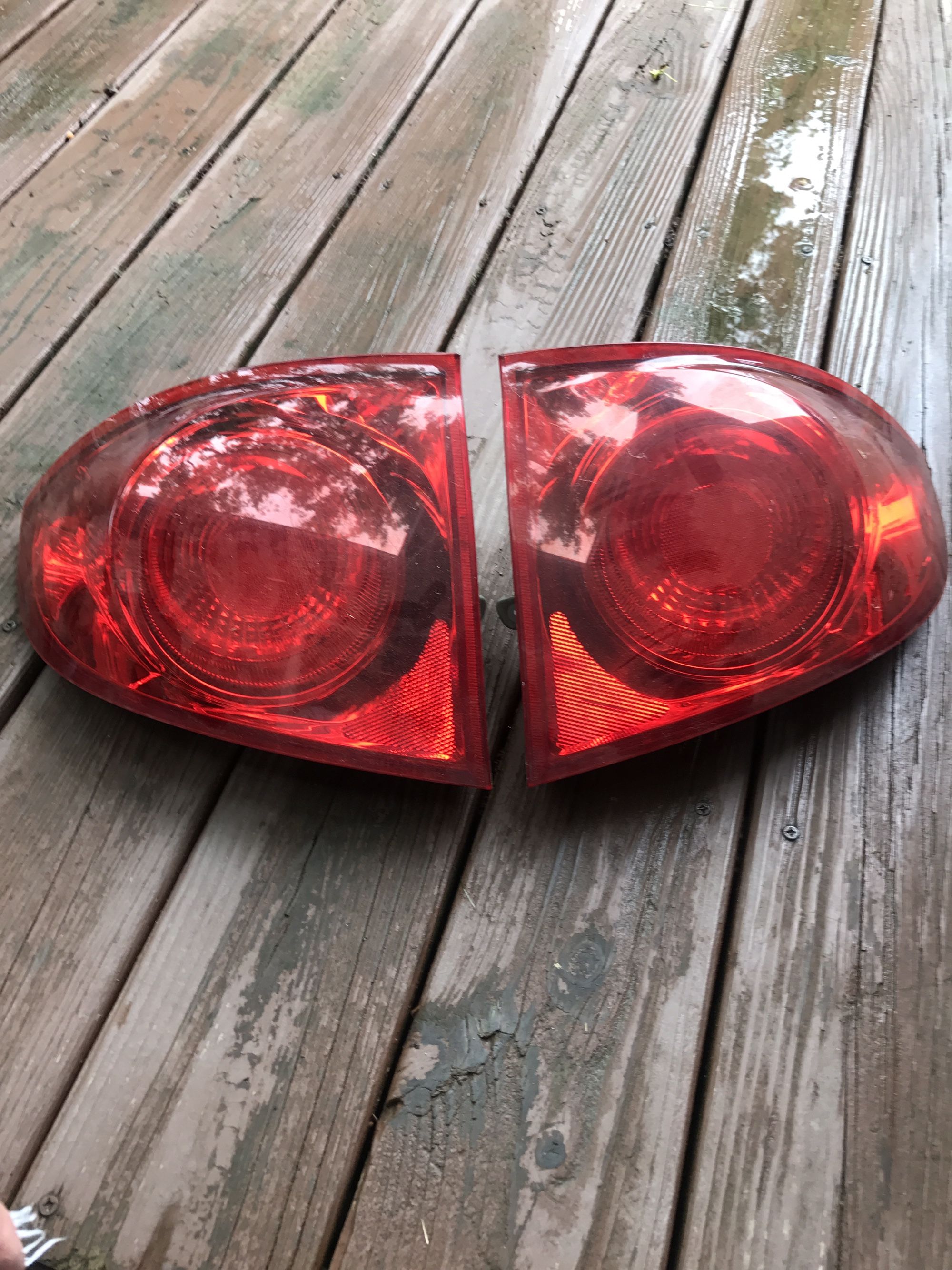 Pontiac G5 Tail Lights