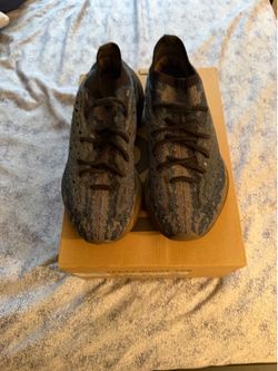 Yeezy 380 size 7.5