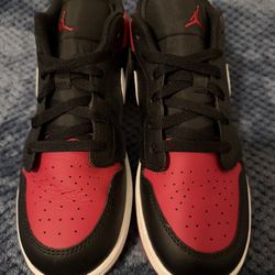 Air Jordan 1 Low Black/Red (Bred) – Youth Size 7Y