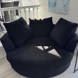 Oversized Black Chair.  Priced To Sell