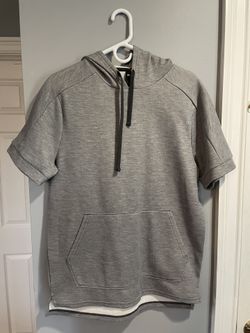Reebok Men’s Medium Grey Gym Hoodie!