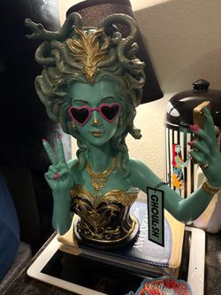 Selfie Medusa