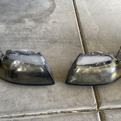 (99-04) Ford Mustang Headlights