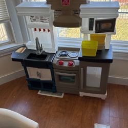 Used Toy Kitchen And Washer 