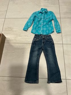 Girls Outfit. Size 5