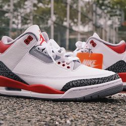Jordan 3 🔥 Red