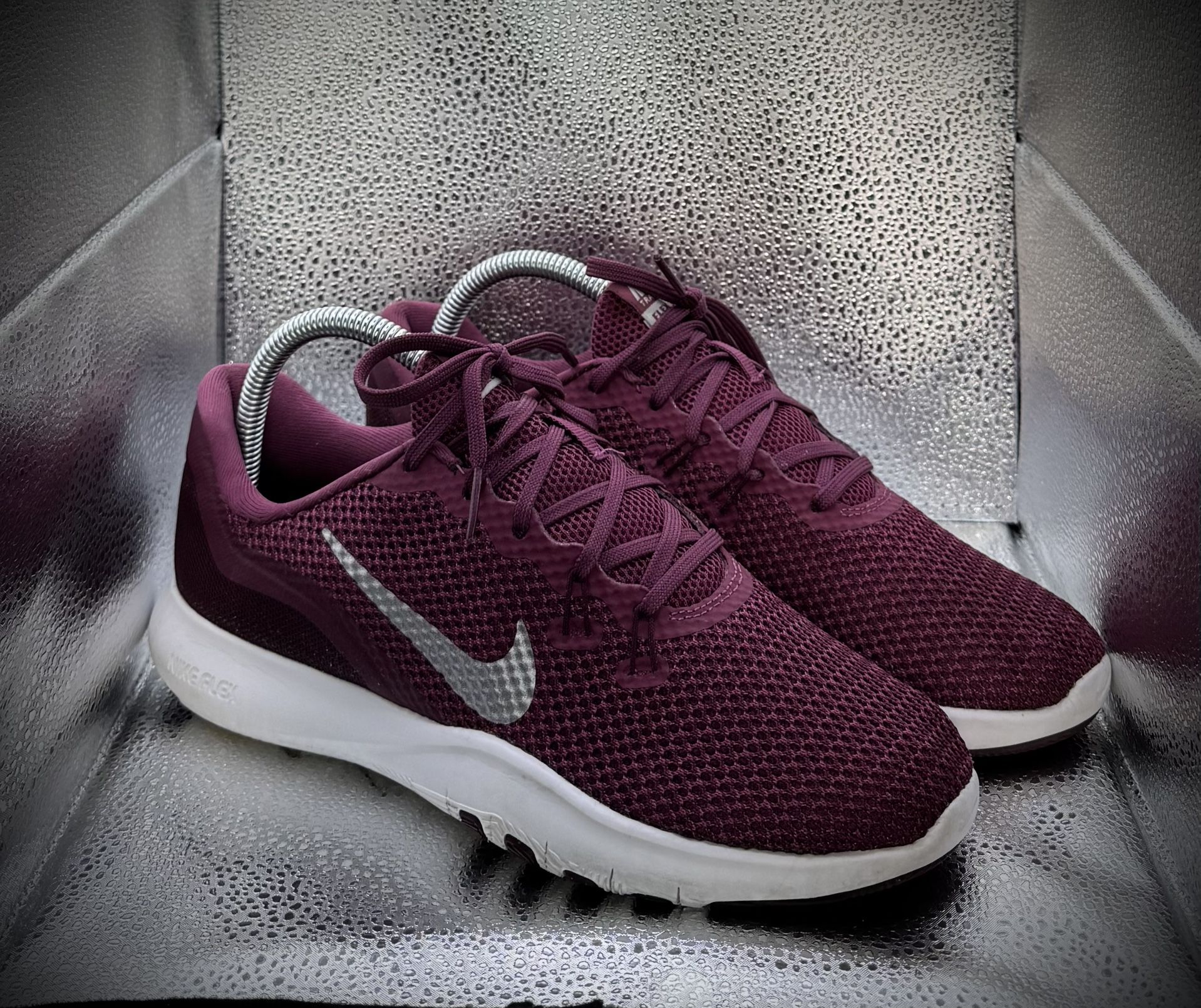 Nike Flex Trainers 7 SZ 7