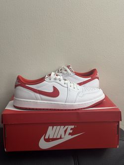 Jordan 1 Low Retro Low OG (size 10.5)