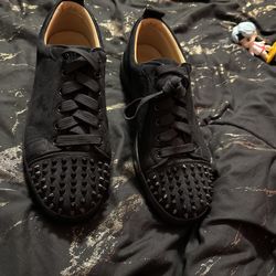 Man Red bottom size 9