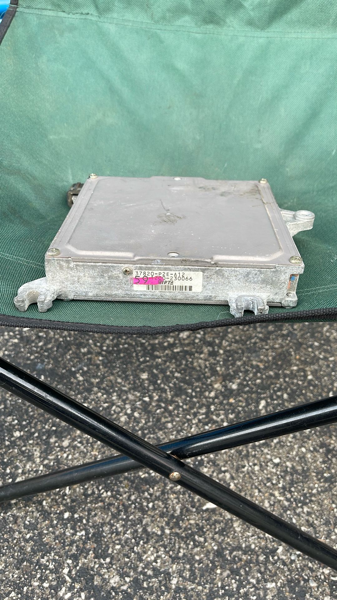 99-00 honda civic ECU sohc d series d16y7 37820-p2e-a12