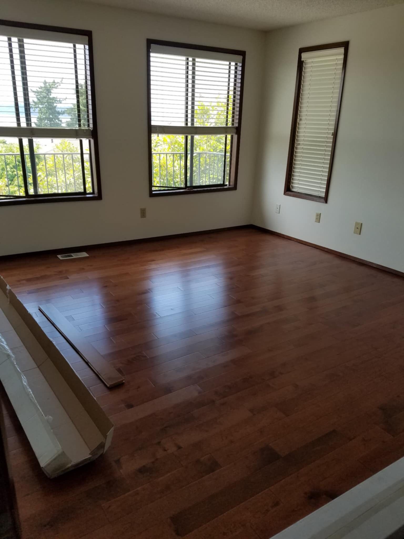 Crestwood Flooring 3.5” Brandy Maple Hardwood—114.8 sf