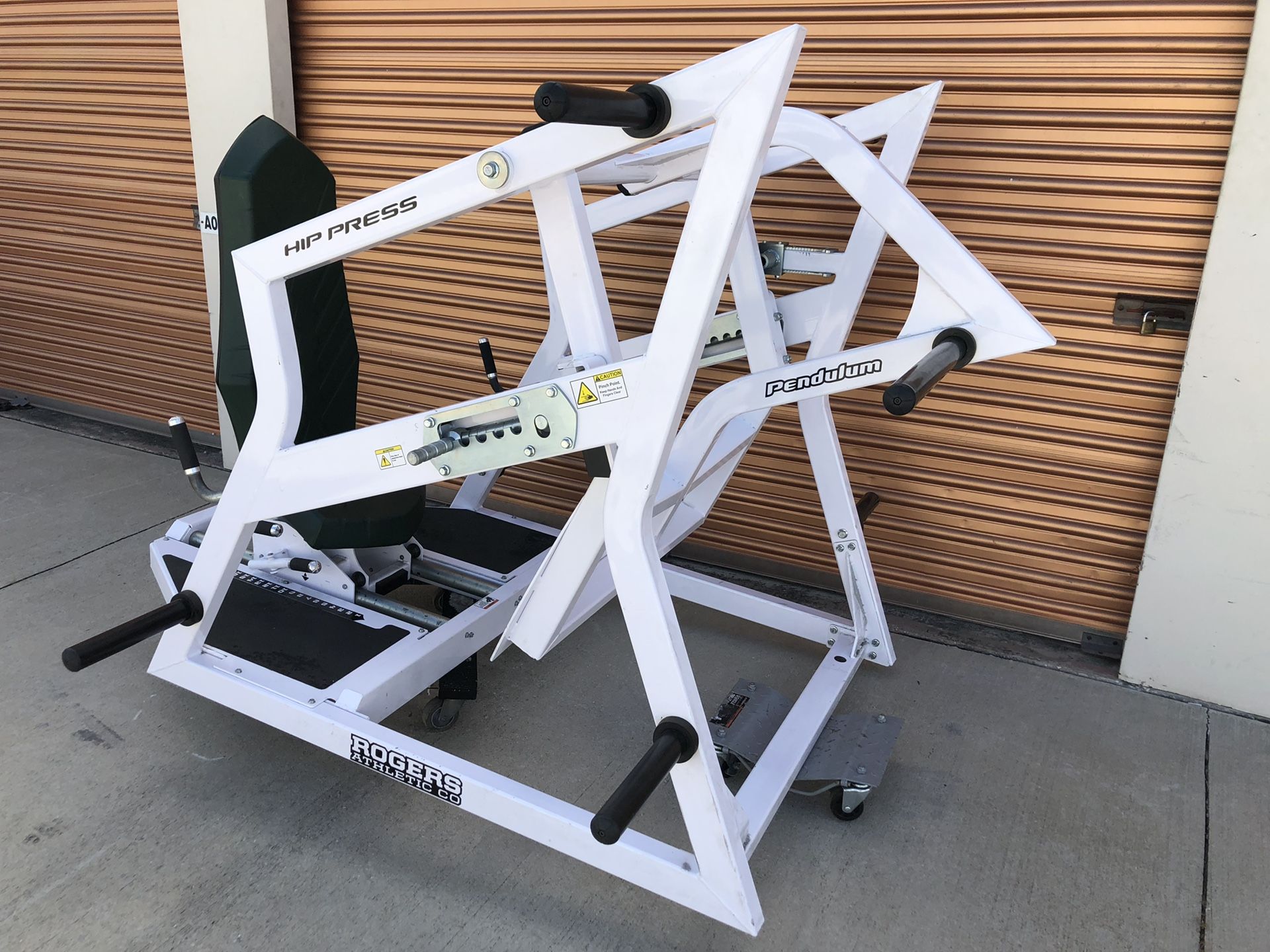 Pendulum hip press for sale new arrivals