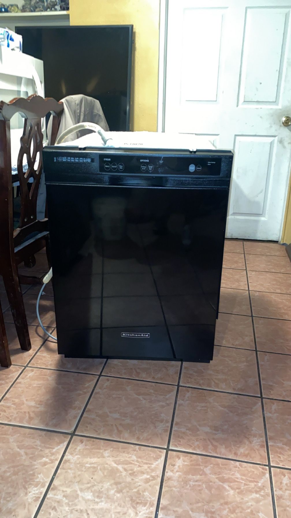 KitchenAid Dishwasher (LIKE NEW!!)