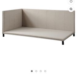 Daybed/couch With Mattress Included 