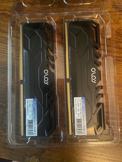 OLOy 32GB (2x16GB) DDR4 3200MHz CL16 RAM