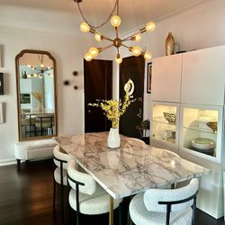 Dining table To Seat 6