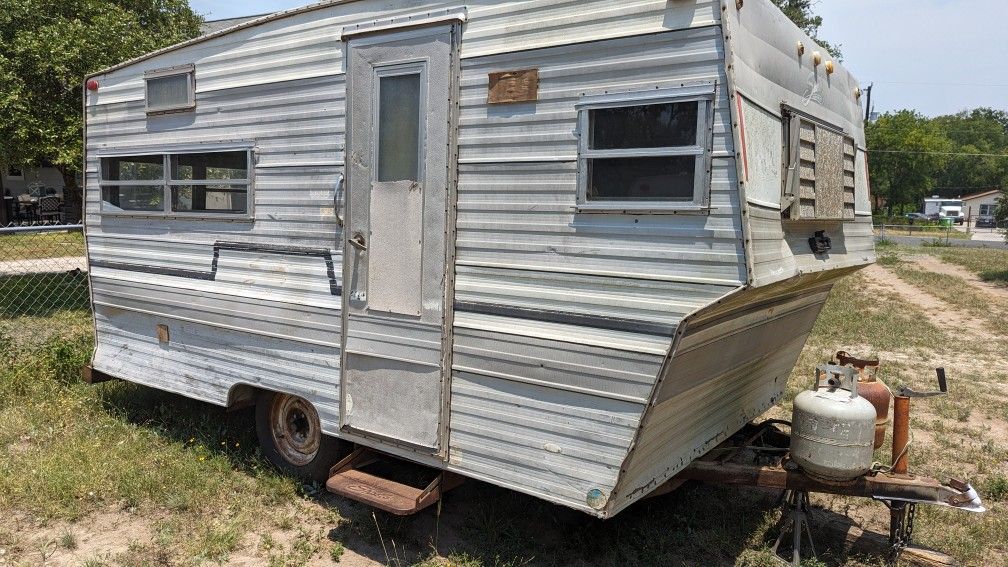 1973 shasta Camper Vintage Project RV