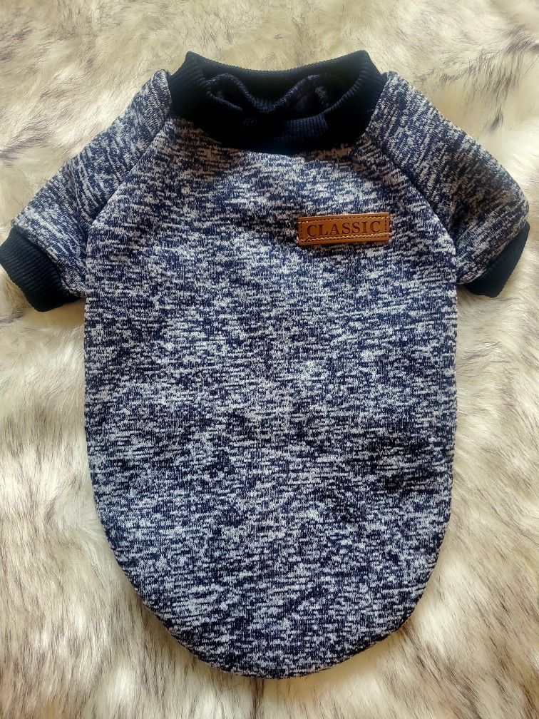 Size M Blue Sweatshirt