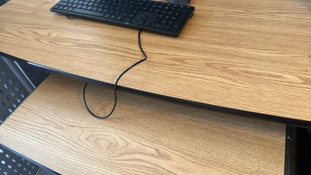 Good used computer desk great condition