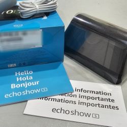 New Amazon Echo Show 5 (2nd Gen) – Original Box & Charger