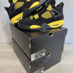 Air Jordan 4 ‘Thunder’ 