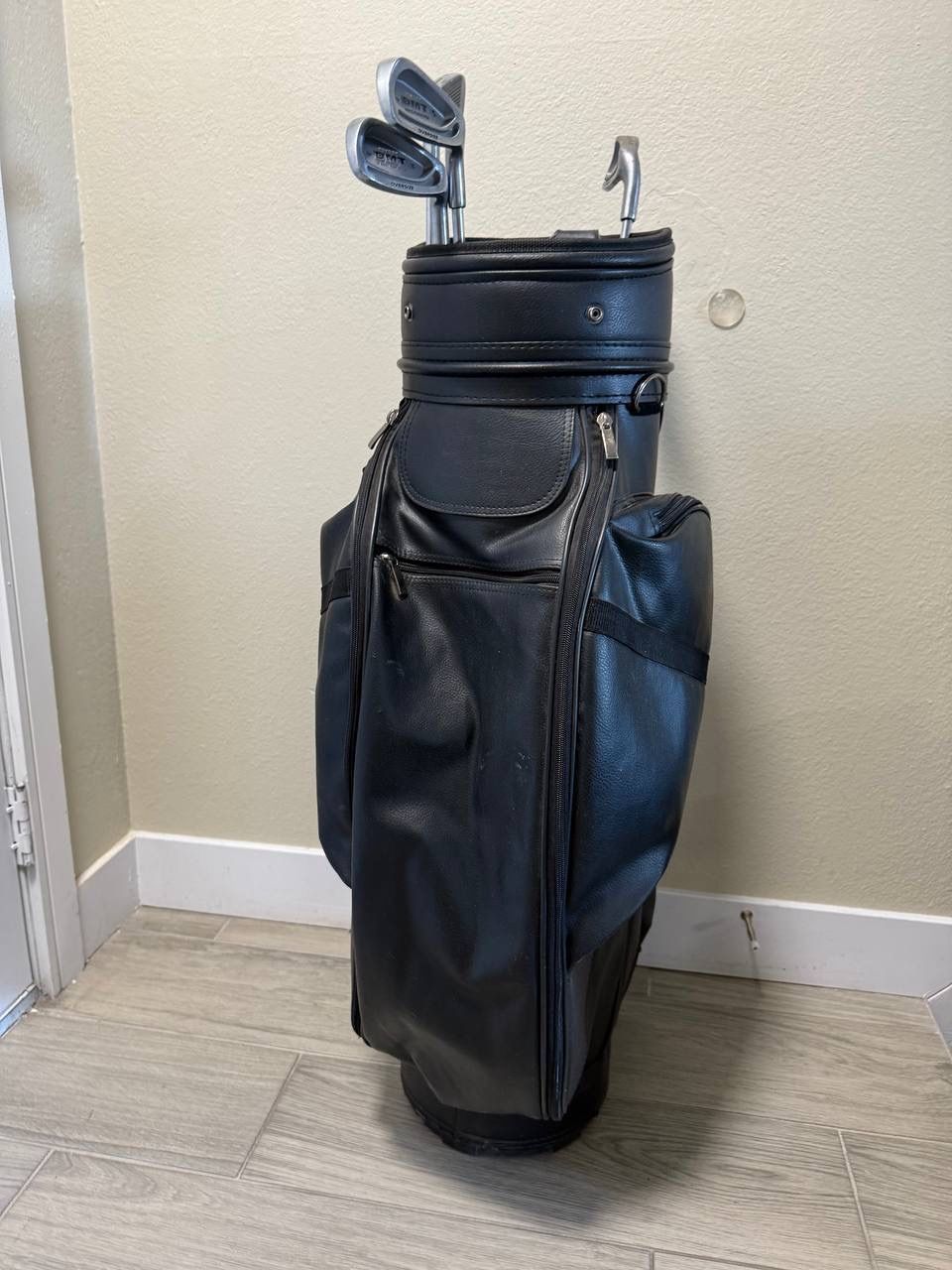 Golf Bag and Clubs Cover, Takara Sport Inc, Leather, excellent