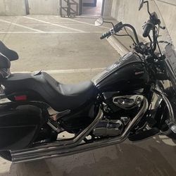 2005 Suzuki Bulovard