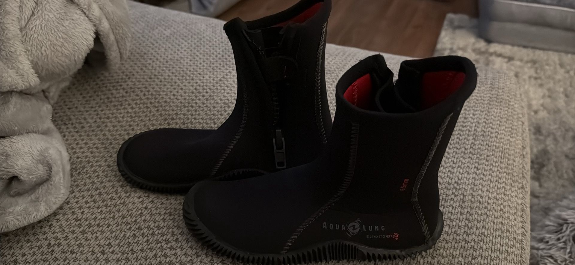 Aqua Lung Echo Zip Ergo 6.5mm Women’s Size 6 SCUBA Boot!