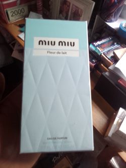 Miu Miu Fleur de Lait Eau de Parfum