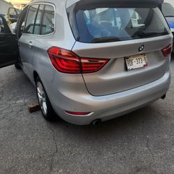 Bmw 2017  220ia Gran Tourer Luxury Line