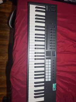 Novation Launchkey 61 MK4