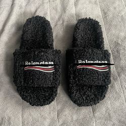 Furry black slides size 9