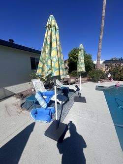 Lemon umbrella and base
