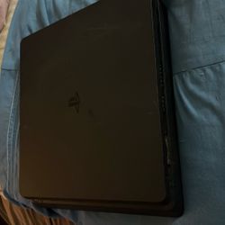 PlayStation 4 Slim