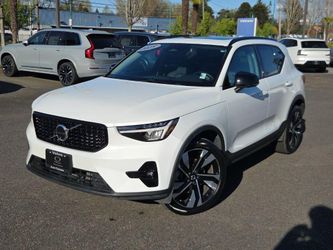 2025 Volvo XC40