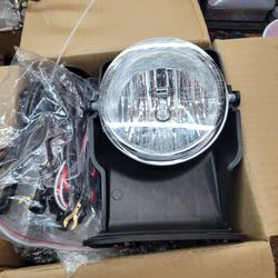 2003-2007 gmc Sierra fog light assembly