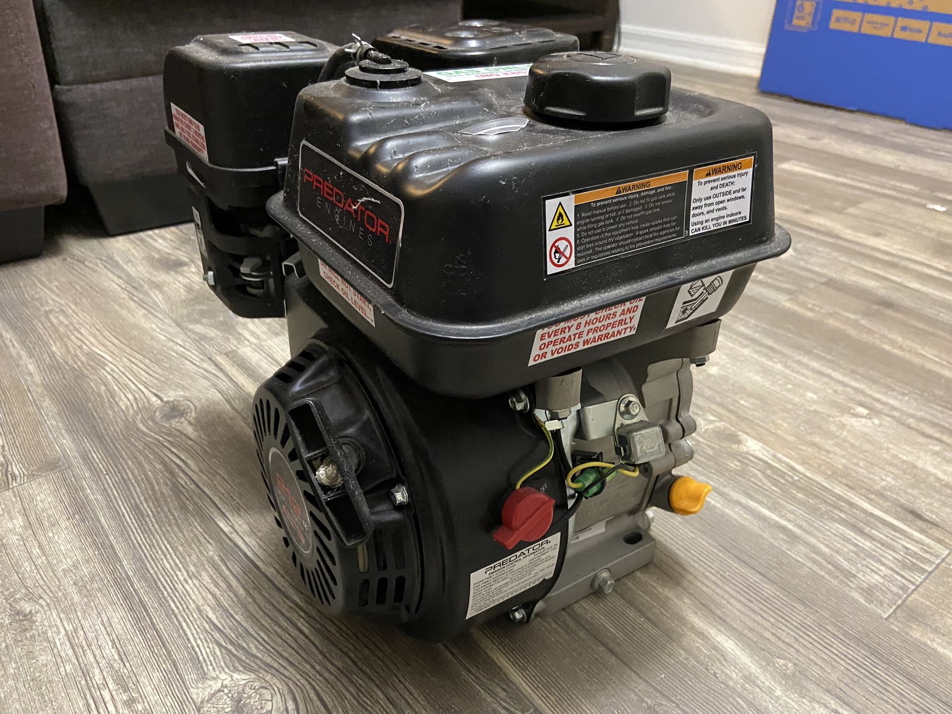 PREDATOR 212cc gasoline engine